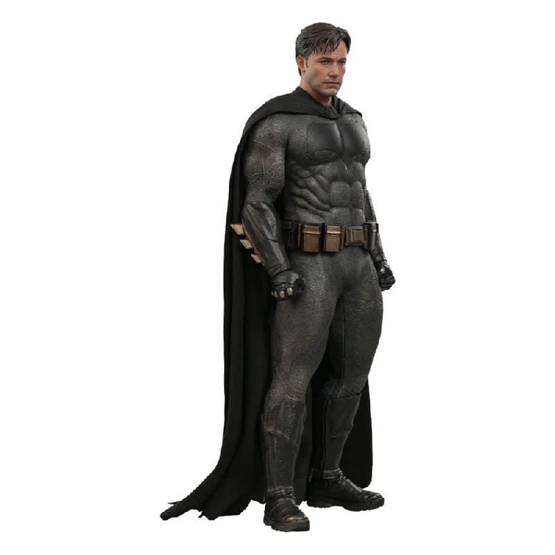 Barbie Fashionista Action Figure with Trendy Streetwear and AccessoriesBatman v Superman: Dawn of Justice Movie Masterpiece Action Figure 1/6 Batman 2.0 32 cm