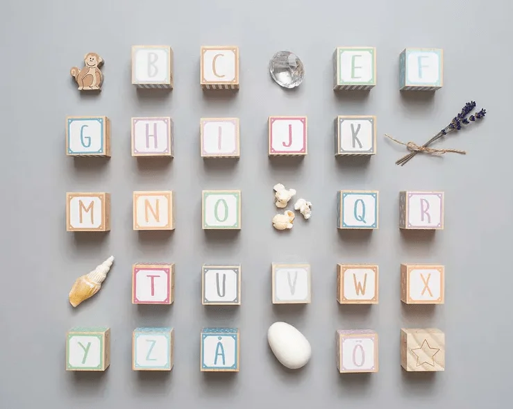 Eco - Friendly Wooden Building Blocks Set with Magnetic Connectors for Creative ConstructionJaBaDaBaDo Wooden Alphabet Blocks