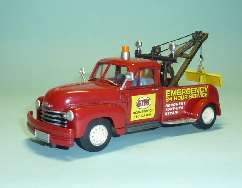 Hand - Assembled Solid Wood Spacecraft Models Toys for Space - Obsessed Teens1954 Chevrolet Tow Truck (TRU-101)