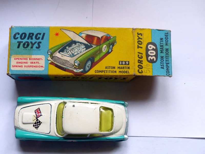 Die - Cast Model of a London Double - Decker Bus with Detailed Interior and Exterior309 Aston Martin Competition *with original box*