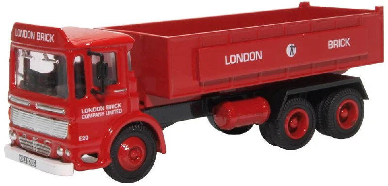 1:18 Scale Die - Cast Model of a 1969 Chevrolet Camaro SS with Opening Doors and HoodOxford Diecast Aec Ergomatic Tipper London Brick Company