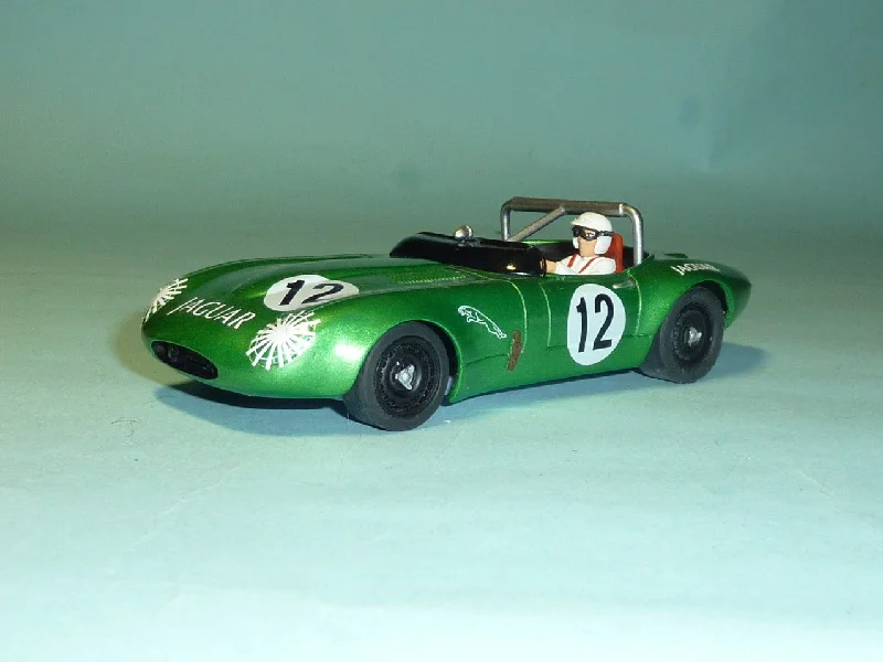 Hand - Assembled Solid Wood Spacecraft Models Toys for Space - Obsessed TeensJaguar Light Weight E-Type Roadster (GT-135)