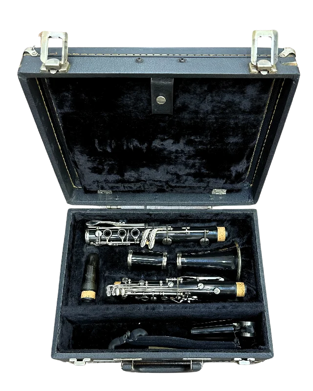 High - Quality Solid Wood Flutes for Intermediate Wind Instrument PlayersSelmer Bundy 577 Bb Clarinet with Case